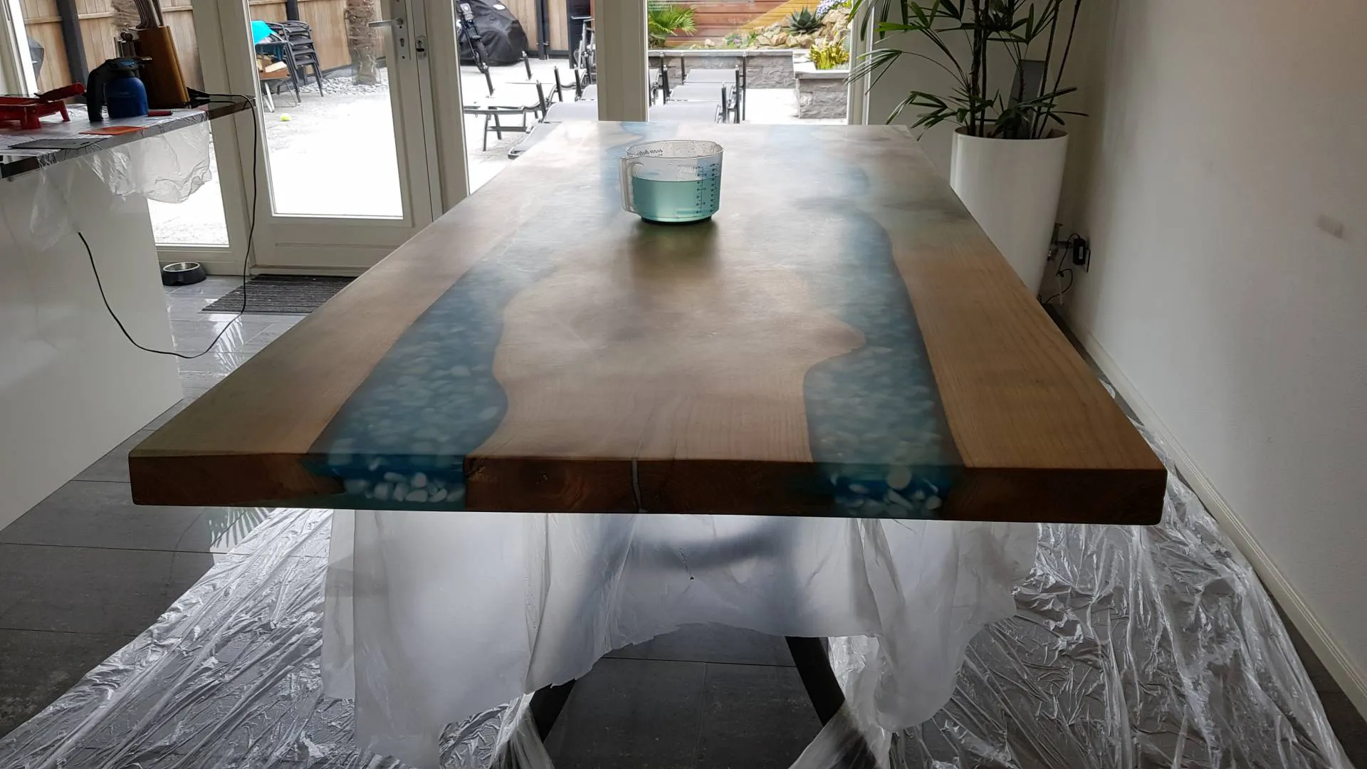 Afwerking van de rivertable