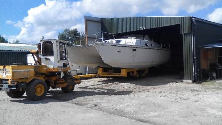 Bouw van een catamaran in hout-epoxy