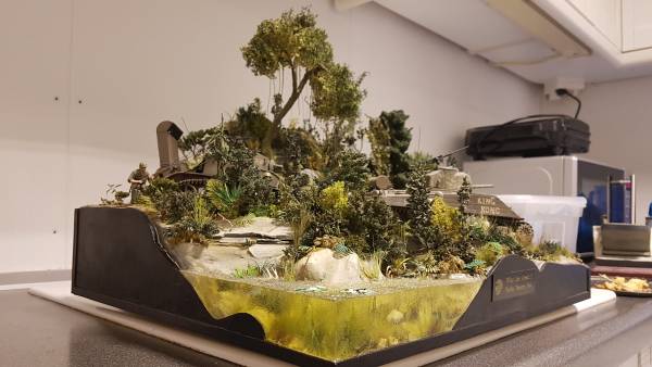 epoxy-diorama-tank-2