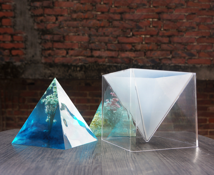 pyramide orgonite siliconen mal