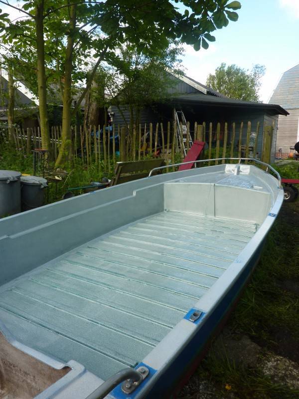 bewerking binnenkant boot met epoxy