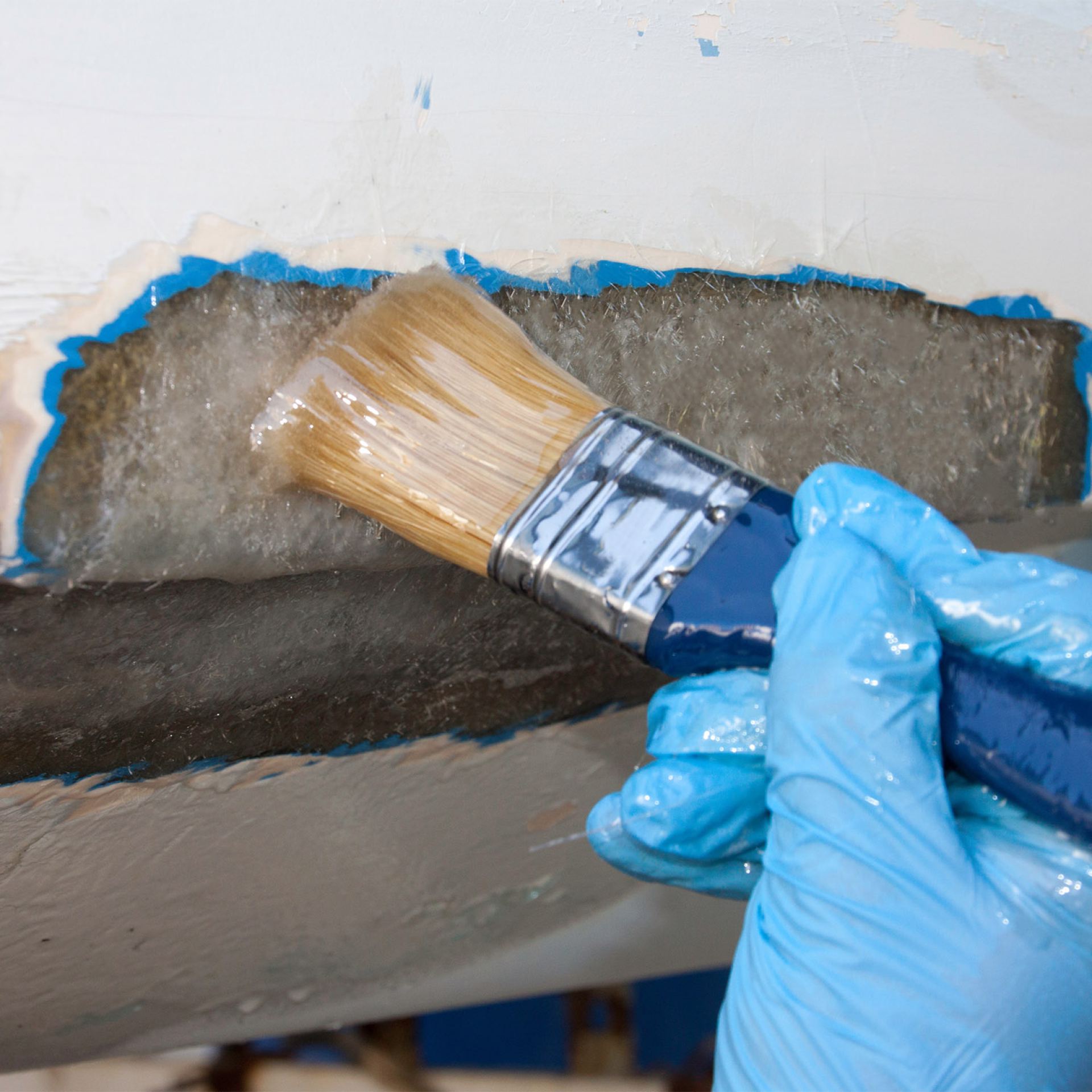 polyester reparatie met epoxy